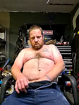 Snapshot of Txweld69 chatting on 26, 11, 2025 Txweld69 online show from 26, 11, 2025