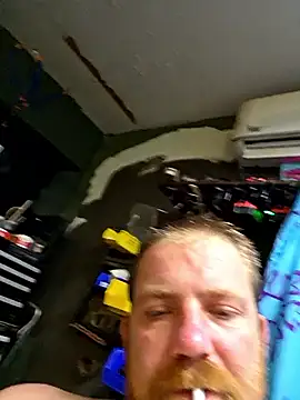 Snapshot of Txweld69 chatting on 29, 11, 2025 Txweld69 online show from 29, 11, 2025