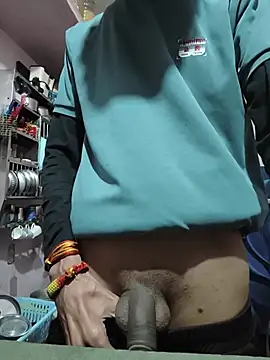 Snapshot of Ritik143jhil chatting on 5, 12, 2025 Ritik143jhil online show from 5, 12, 2025