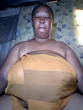 MissMoyo online show from 20, 11, 2025