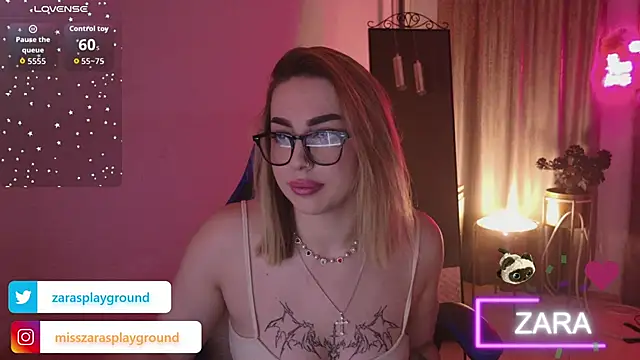 Snapshot of ZarasPlayground chatting on 6, 5, 2026 ZarasPlayground online show from 6, 5, 2026