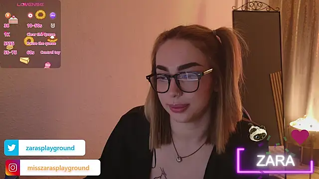 Snapshot of ZarasPlayground chatting on 28, 4, 2026 ZarasPlayground online show from 28, 4, 2026
