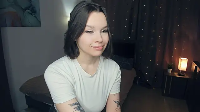 IrmgardBuzard online show from 22, 11, 2025