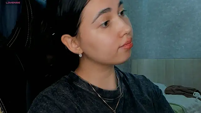 Snapshot of Diara_1an chatting on 4, 5, 2026 Diara 1an online show from 4, 5, 2026