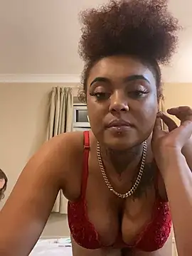 Snapshot of ebonybarbiegirl chatting on 14, 11, 2025 ebonybarbiegirl online show from 14, 11, 2025