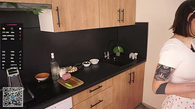 RoxannaCarver online show from 23, 3, 2026