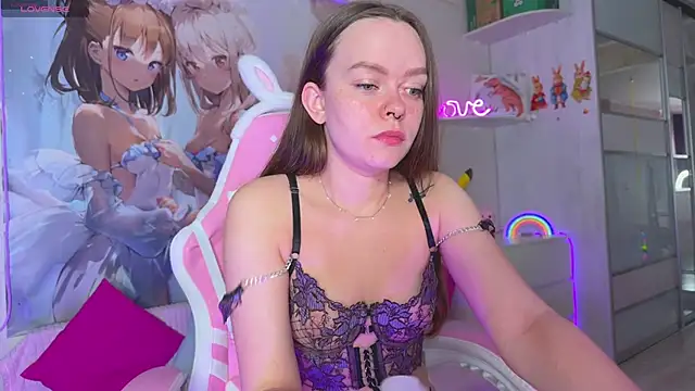 Snapshot of CheekySashaCharm chatting on 2, 5, 2026 CheekySashaCharm online show from 2, 5, 2026