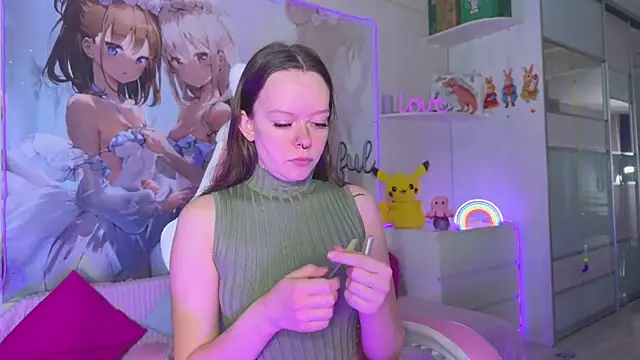 Snapshot of CheekySashaCharm chatting on 15, 5, 2026 CheekySashaCharm online show from 15, 5, 2026