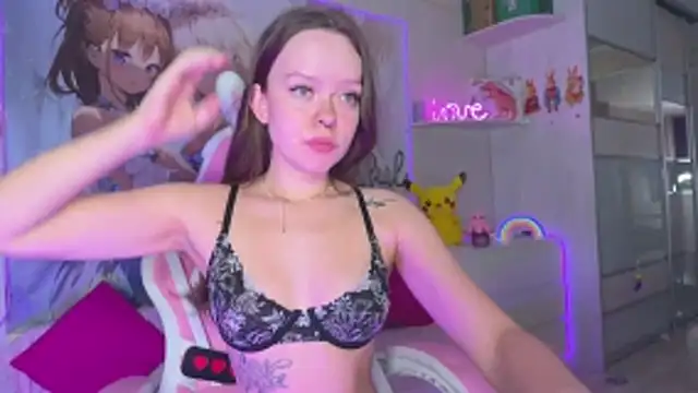 Snapshot of CheekySashaCharm chatting on 14, 5, 2026 CheekySashaCharm online show from 14, 5, 2026