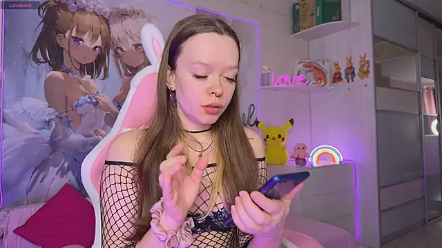 CheekySashaCharm online show from 5, 2, 2026