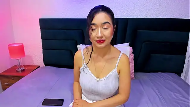 Snapshot of VictoriaRouge_ chatting on 18, 5, 2026 VictoriaRouge online show from 18, 5, 2026
