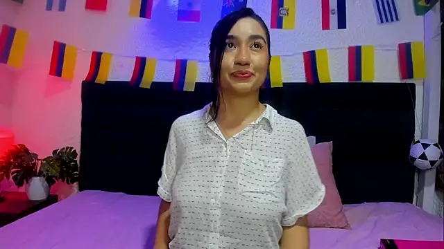 VictoriaRouge  online show from 10, 7, 2026