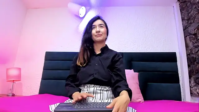 Snapshot of VictoriaRouge_ chatting on 30, 5, 2026 VictoriaRouge online show from 30, 5, 2026