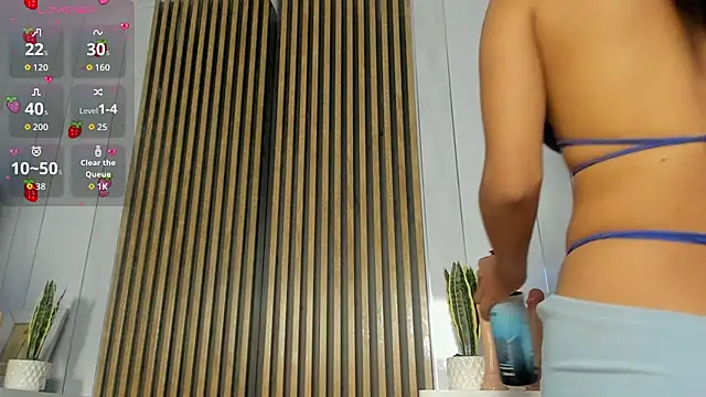 Snapshot of roxyflame_ chatting on 18, 7, 2026 roxyflame online show from 18, 7, 2026