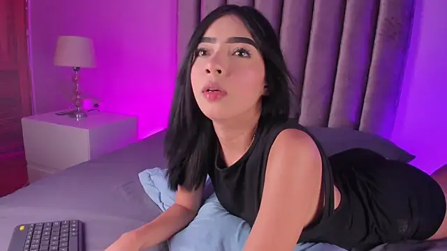 Snapshot of GabrielaSuarez_ chatting on 20, 5, 2026 GabrielaSuarez online show from 20, 5, 2026