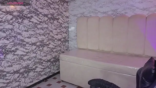 Evy Luxx v online show from 8, 2, 2026