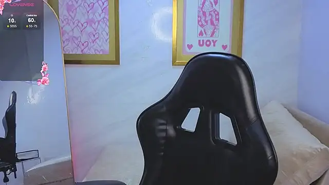 Evy Luxx v online show from 9, 4, 2026