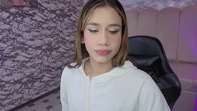 Evy Luxx v online show from 8, 2, 2026