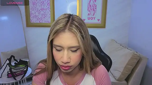 Evy Luxx v online show from 14, 4, 2026