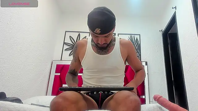 Jacob 77  online show from 28, 11, 2025