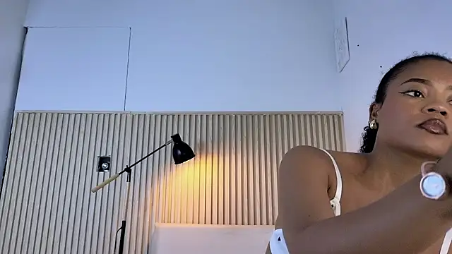 vanestraus online show from 24, 3, 2026