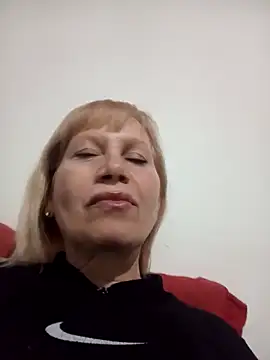 Snapshot of SexyMilf1211 chatting on 8, 5, 2026 SexyMilf1211 online show from 8, 5, 2026