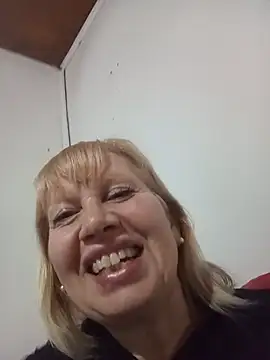 Snapshot of SexyMilf1211 chatting on 12, 5, 2026 SexyMilf1211 online show from 12, 5, 2026