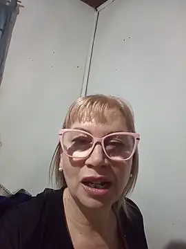SexyMilf1211 online show from 18, 6, 2026