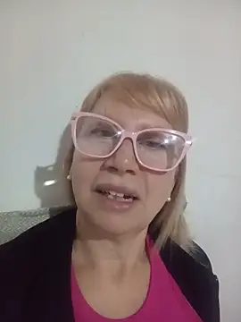 Snapshot of SexyMilf1211 chatting on 14, 5, 2026 SexyMilf1211 online show from 14, 5, 2026