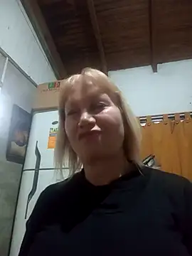 Snapshot of SexyMilf1211 chatting on 5, 5, 2026 SexyMilf1211 online show from 5, 5, 2026