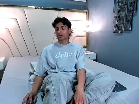 MattFiore online show from 3, 12, 2025