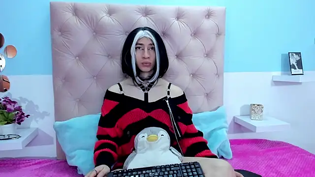 Charlothe 7 online show from 14, 12, 2025