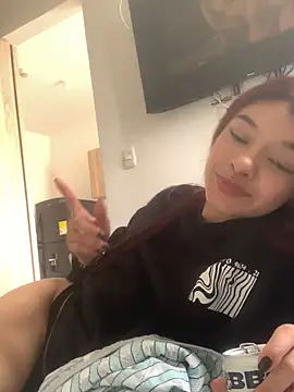 catalinaruiz  online show from 9, 4, 2026