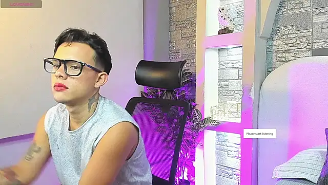 Valentino moretti online show from 2, 12, 2025