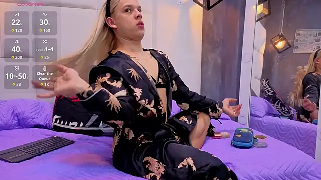 Valentino moretti online show from 21, 4, 2026