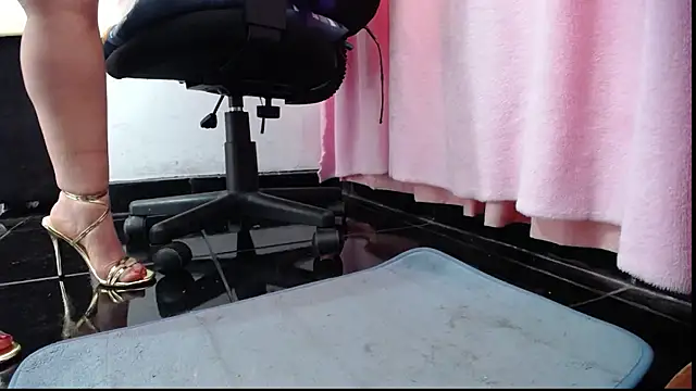 sasha sexy1 online show from 17, 6, 2026
