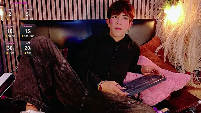 Snapshot of Angeldust19 chatting on 2, 6, 2026 Angeldust19 online show from 2, 6, 2026
