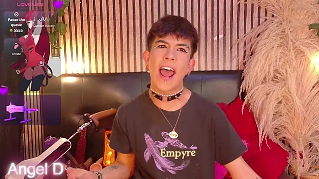 Angeldust19 online show from 2, 4, 2026