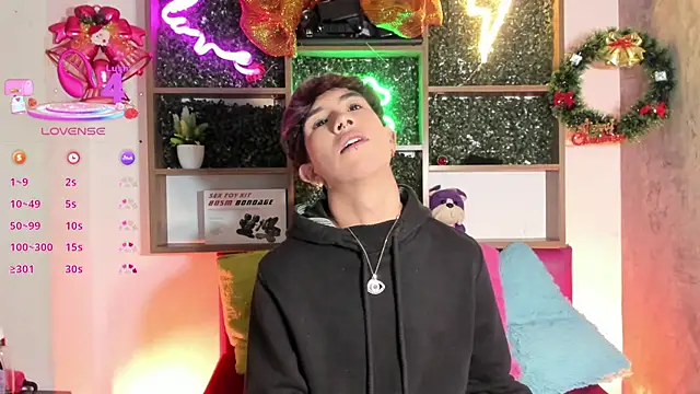 Angeldust19 online show from 3, 12, 2025