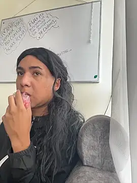 Hopemoretti online show from 6, 3, 2026