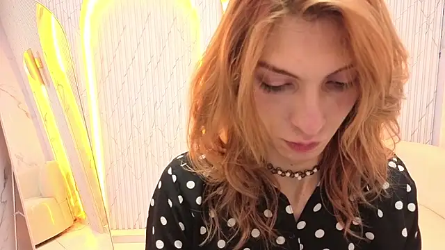 Snapshot of samy_tp chatting on 24, 11, 2025 samy tp online show from 24, 11, 2025