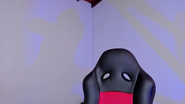 LuigiVitale 1 online show from 3, 12, 2025