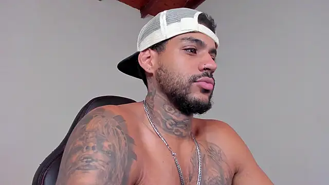 LuigiVitale 1 online show from 30, 11, 2025