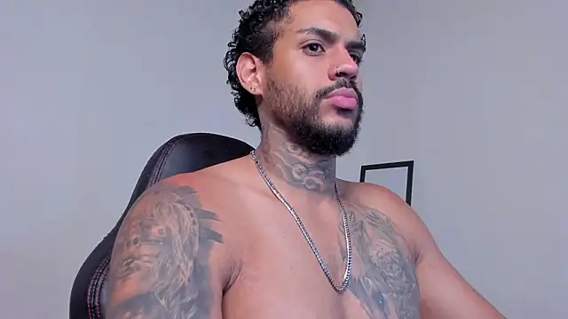 LuigiVitale 1 online show from 8, 3, 2026