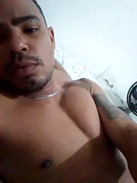 Snapshot of morenoosafado18cm chatting on 19, 11, 2025 morenoosafado18cm online show from 19, 11, 2025