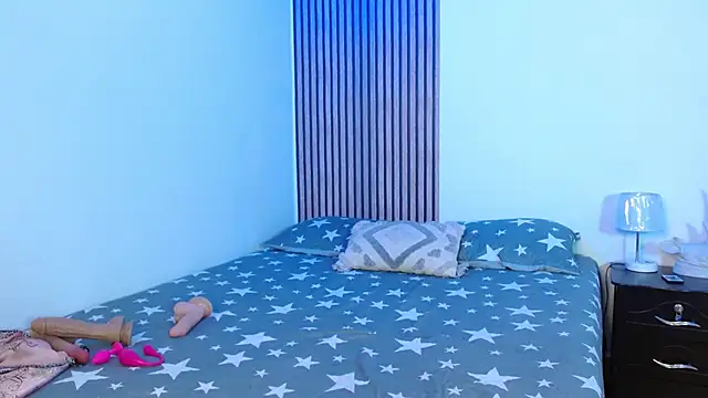 Aghata walker online show from 25, 11, 2025