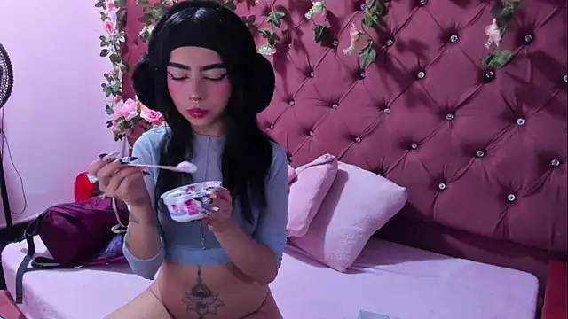  Ivy Luna online show from 25, 3, 2026