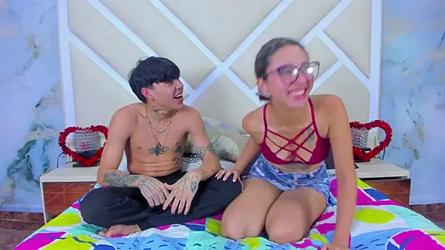 Snapshot of LoveBoundDuo chatting on 15, 11, 2025 LoveBoundDuo online show from 15, 11, 2025