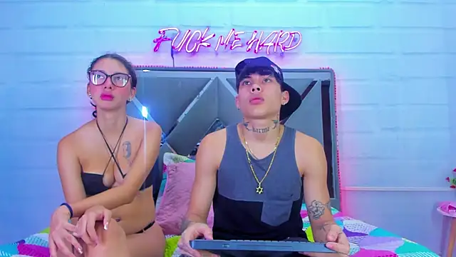 Snapshot of LoveBoundDuo chatting on 19, 11, 2025 LoveBoundDuo online show from 19, 11, 2025