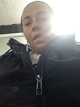 Snapshot of Rouse_hot_ chatting on 16, 11, 2025 Rouse hot online show from 16, 11, 2025